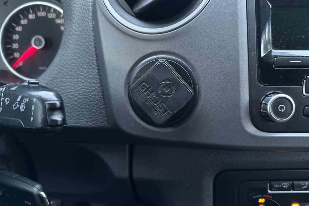 VOLKSWAGEN Amarok 2012