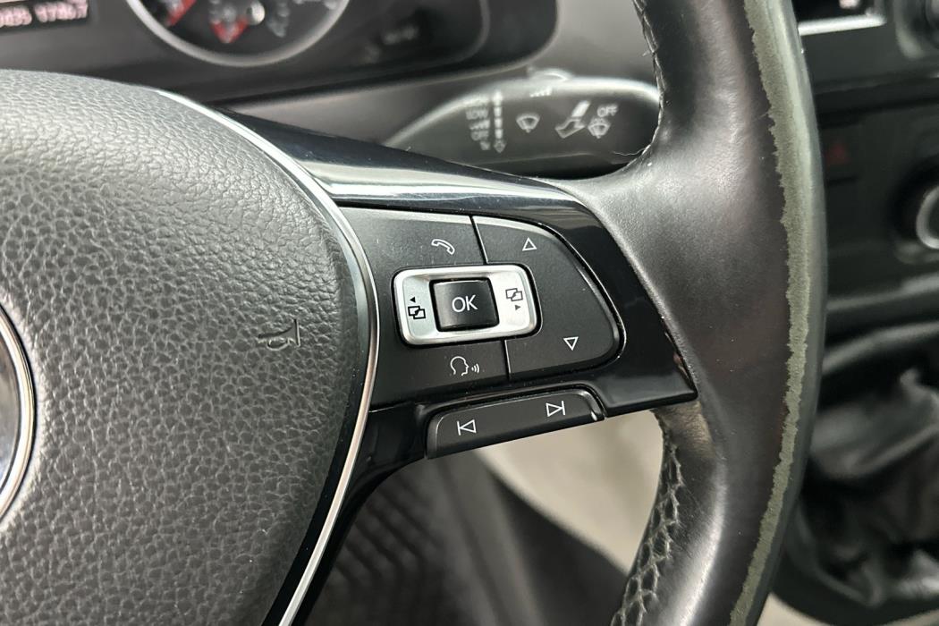 VOLKSWAGEN Transporter 2015