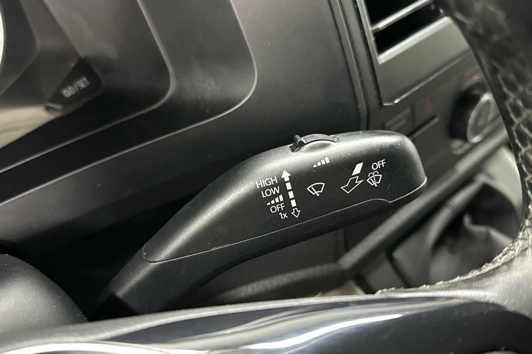 VOLKSWAGEN Transporter 2015