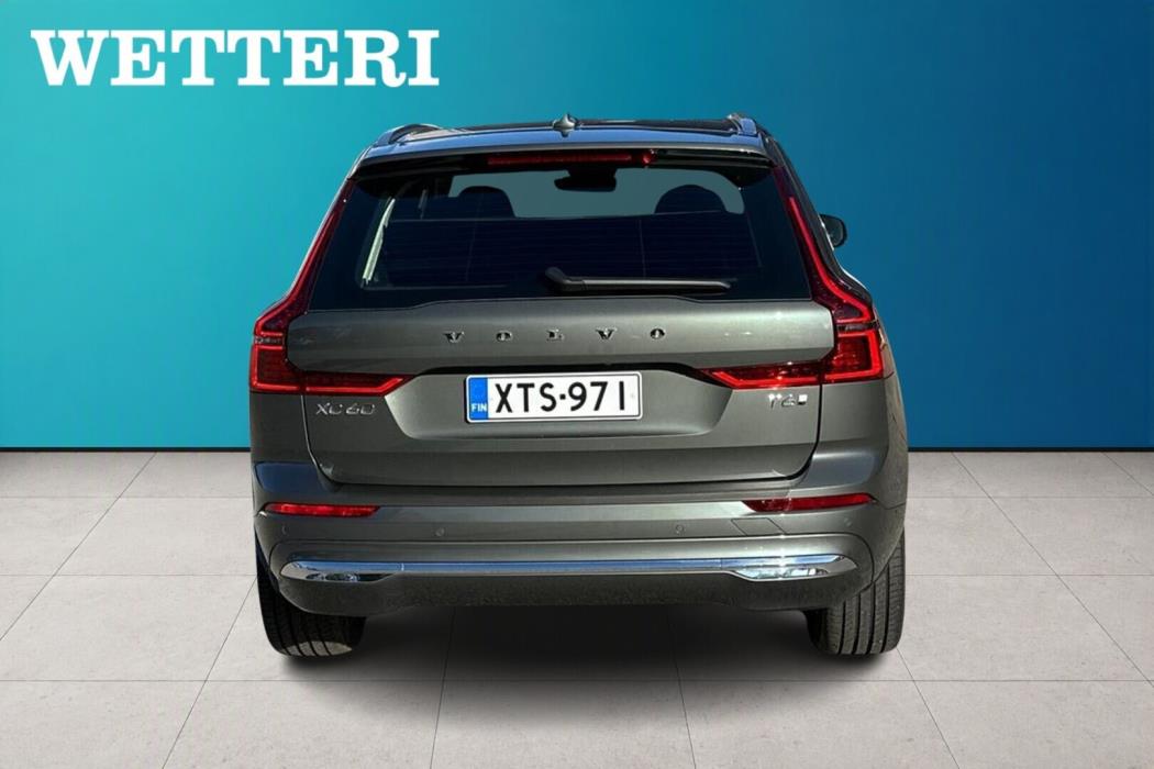 VOLVO XC60 2026