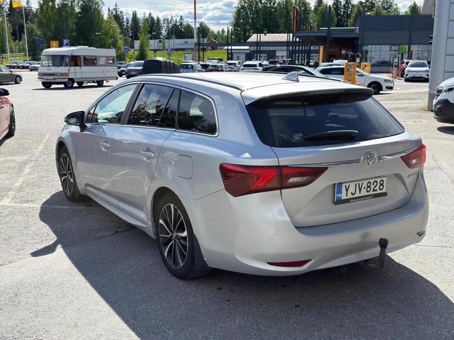 TOYOTA Avensis 2018