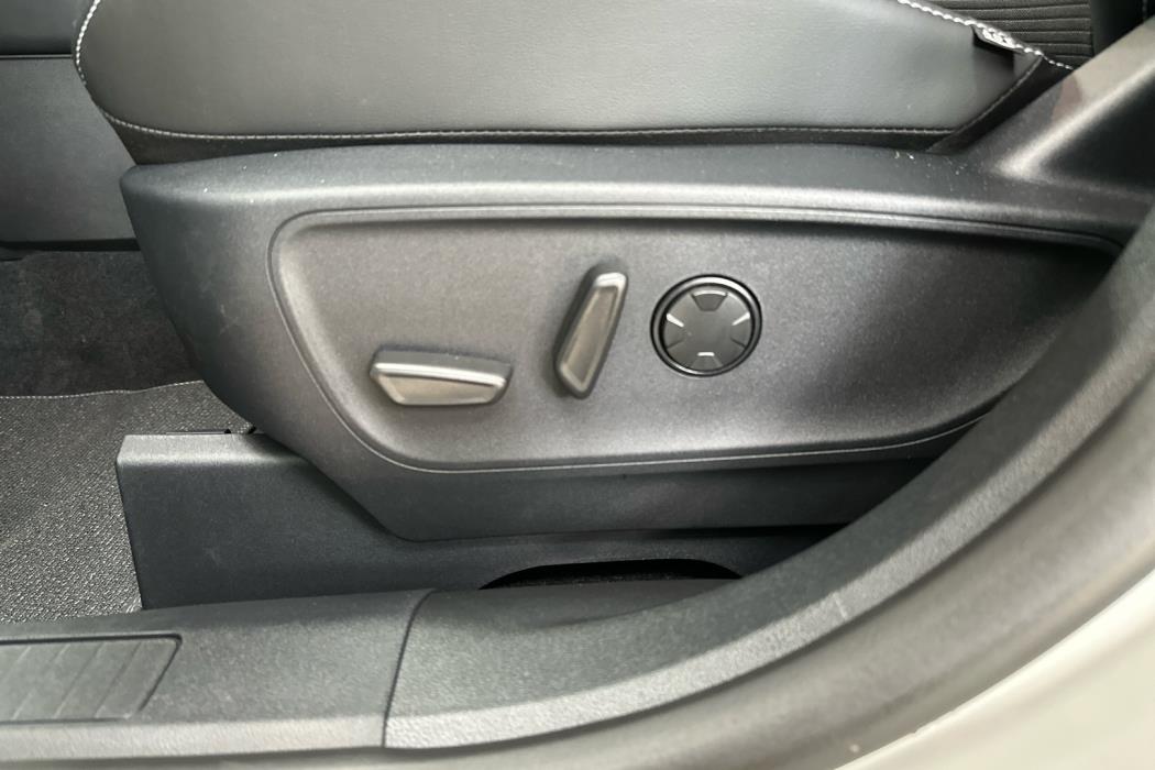 FORD Kuga 2026
