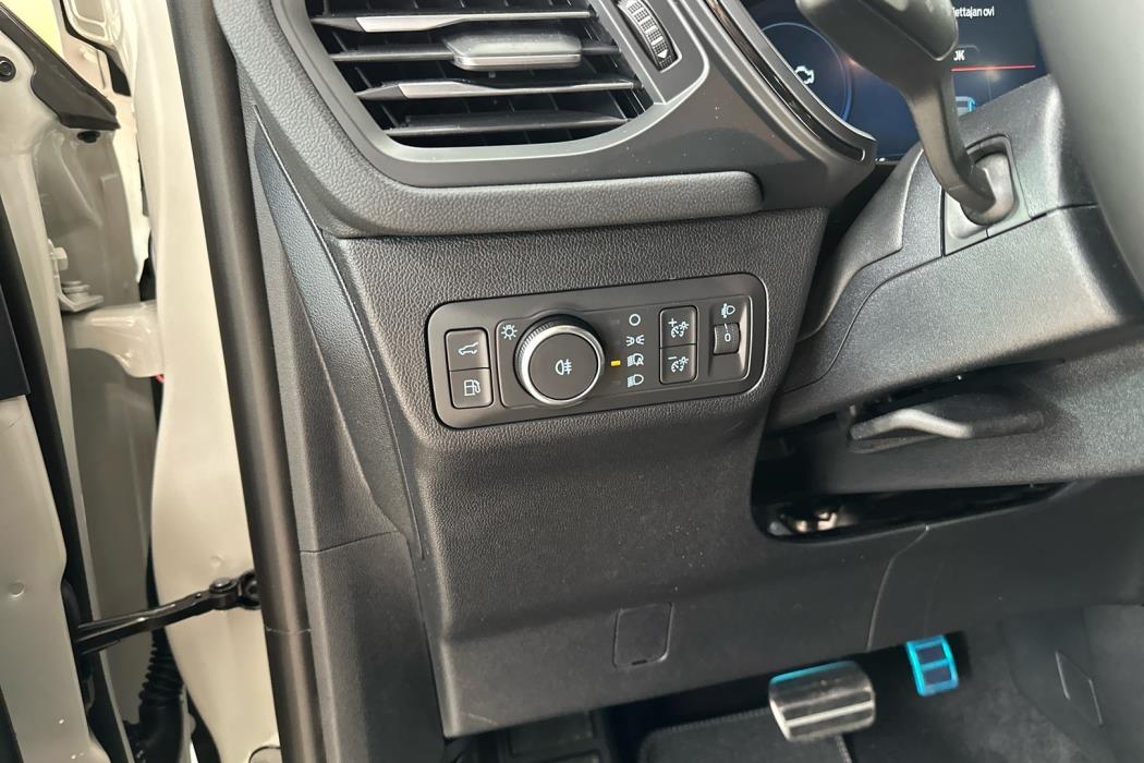 FORD Kuga 2026