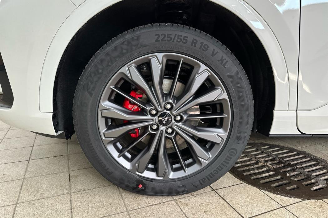 FORD Kuga 2026