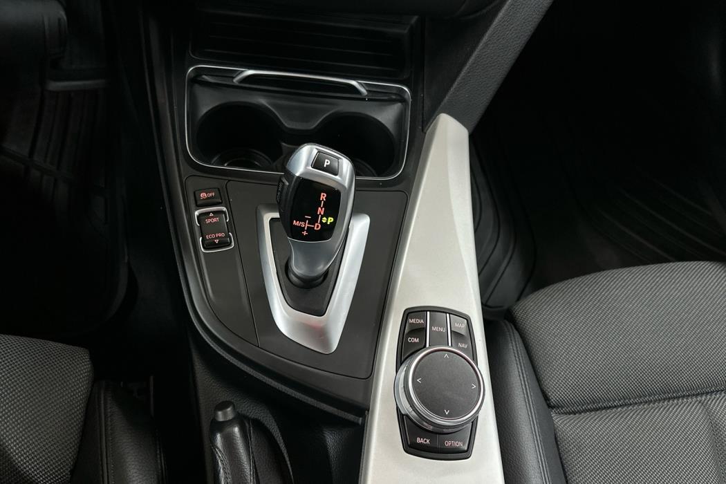 BMW 320 2016