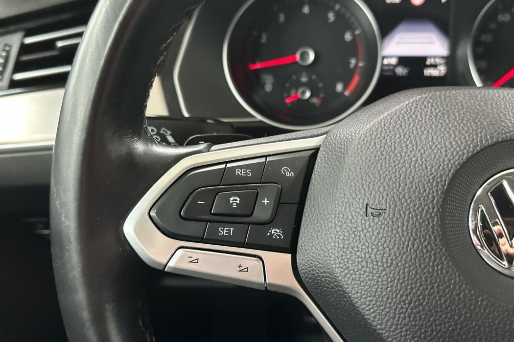 VOLKSWAGEN Passat 2020