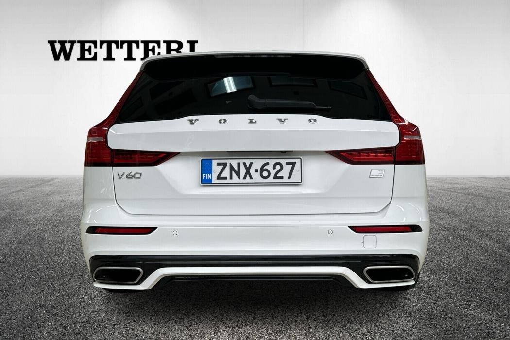 VOLVO V60 2022