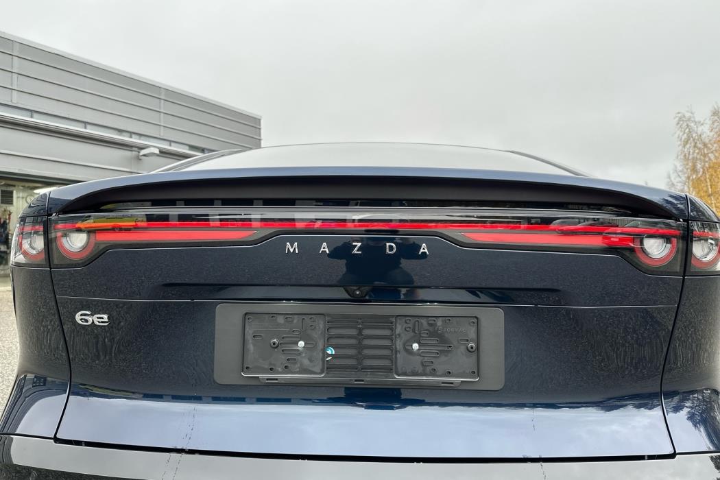 MAZDA 6E 2025