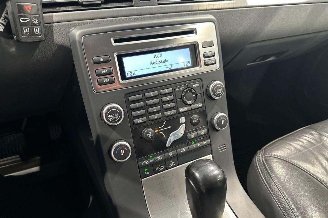 VOLVO XC70 2008