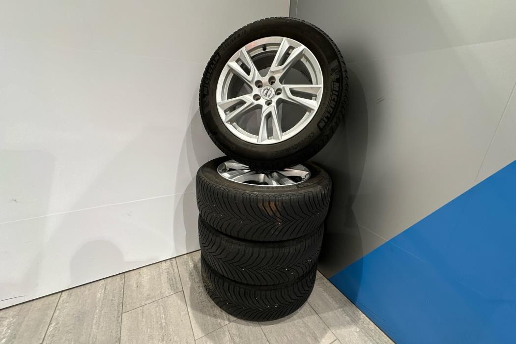 VOLVO V90 Cross Country 2019