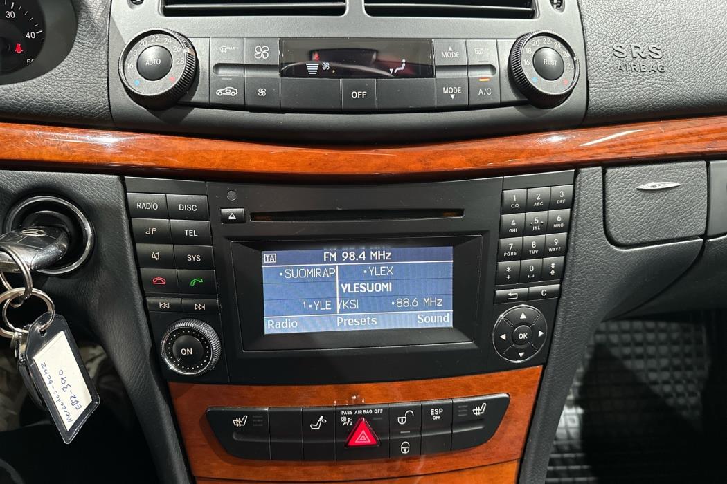 MERCEDES-BENZ E 2009