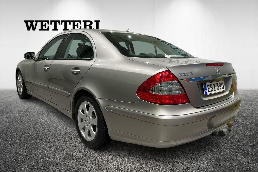 MERCEDES-BENZ E 2009