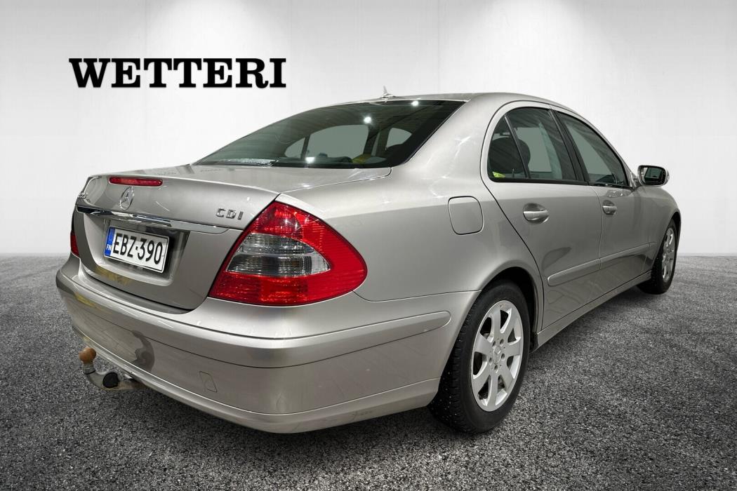 MERCEDES-BENZ E 2009