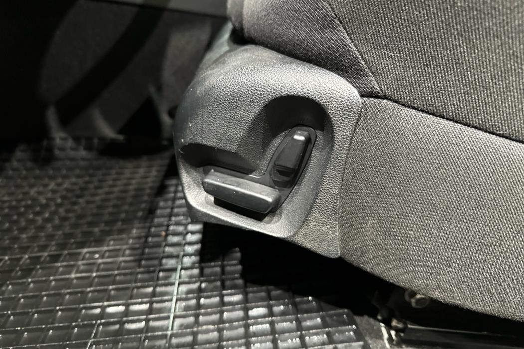 MERCEDES-BENZ E 2009