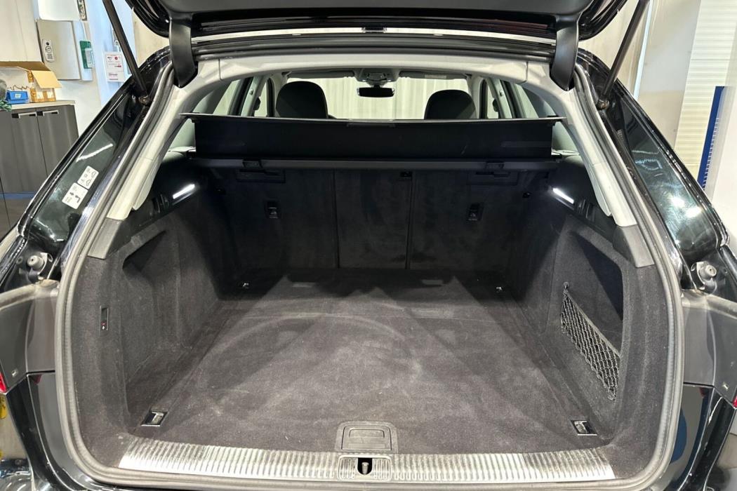 AUDI A4 2017