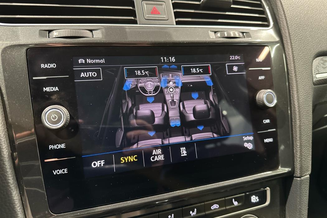VOLKSWAGEN Golf 2018