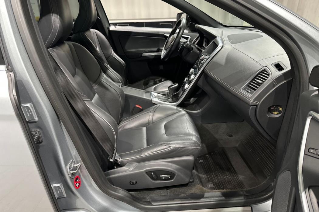 VOLVO XC60 2014