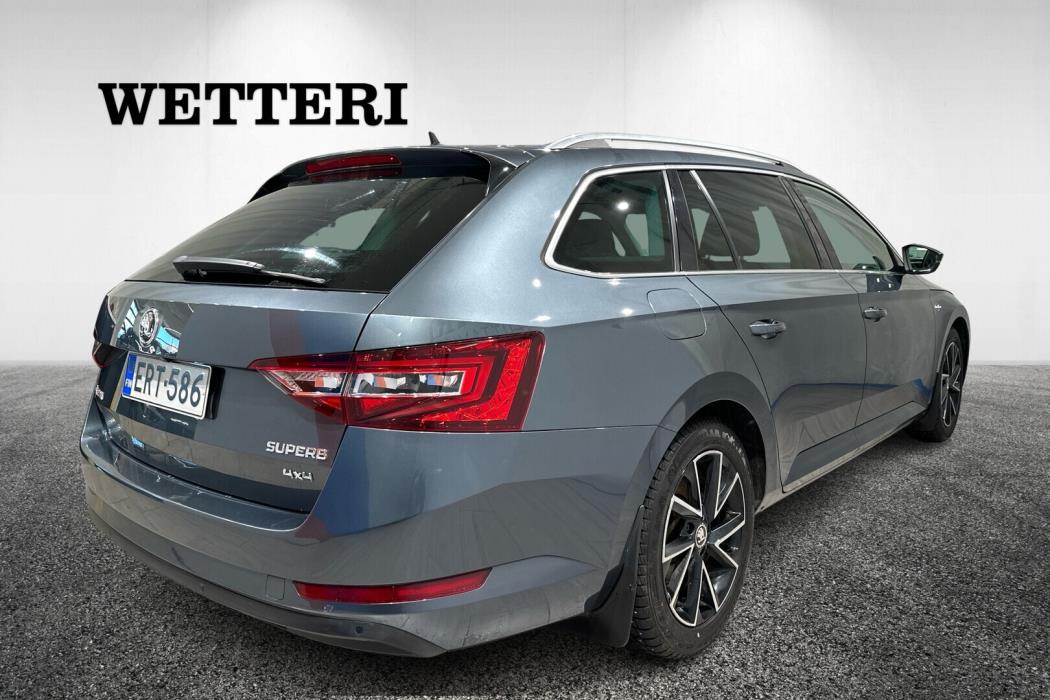 SKODA Superb 2016