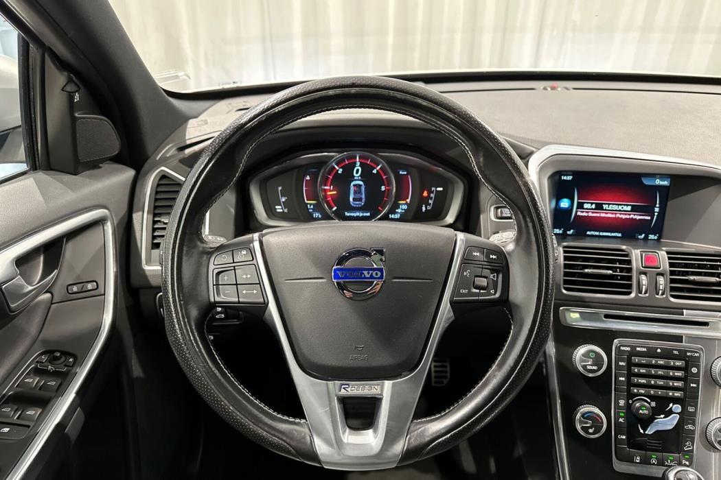 VOLVO XC60 2016
