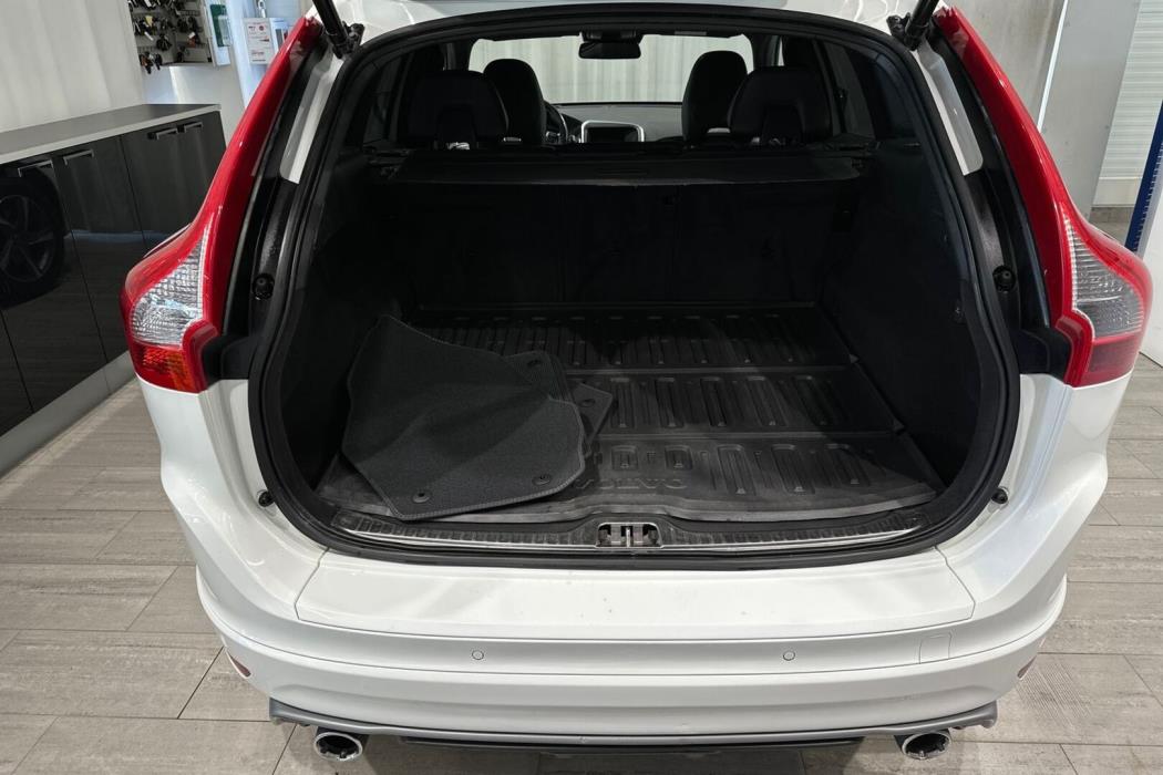 VOLVO XC60 2016