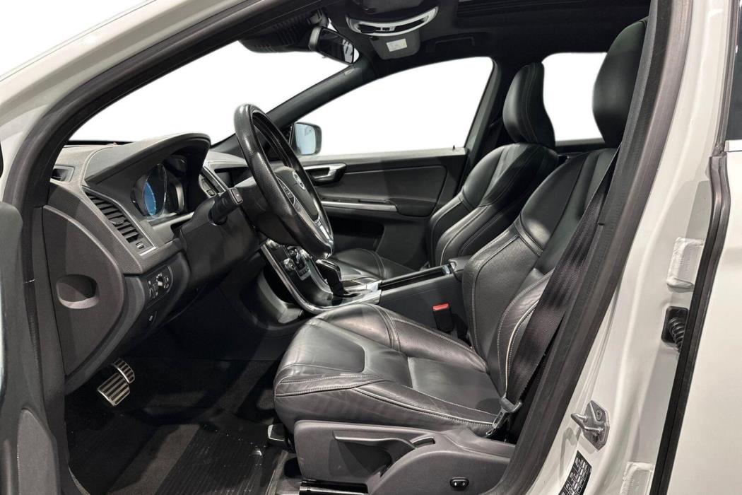 VOLVO XC60 2016