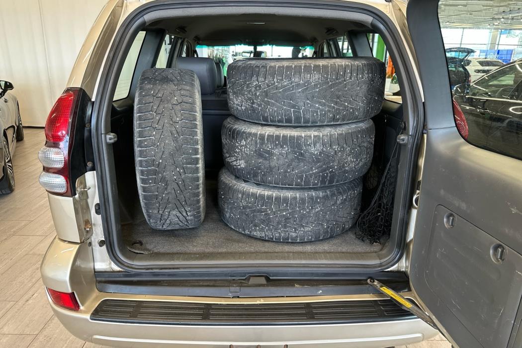 TOYOTA Land Cruiser 2008