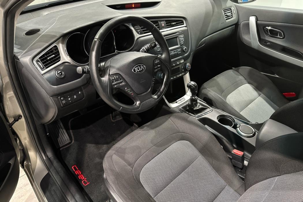 KIA cee'd 2015