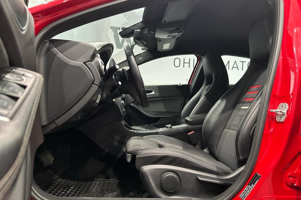 MERCEDES-BENZ A 2016