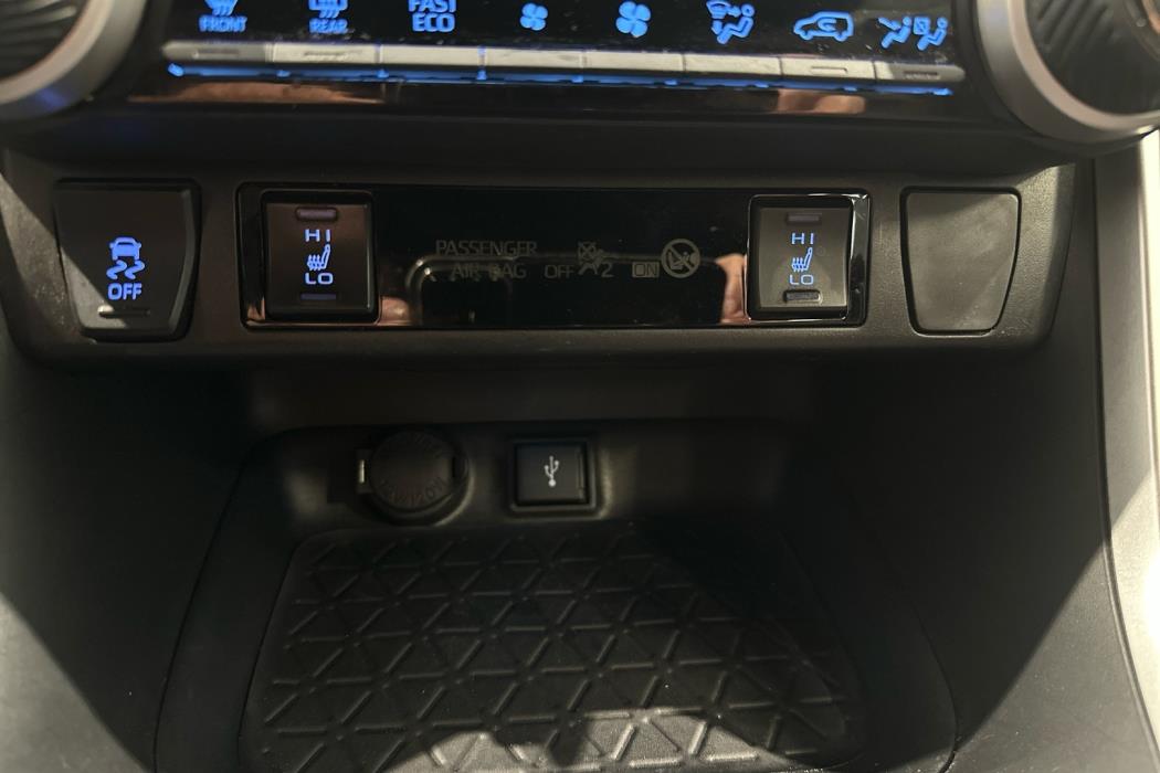 SUZUKI Across 2020