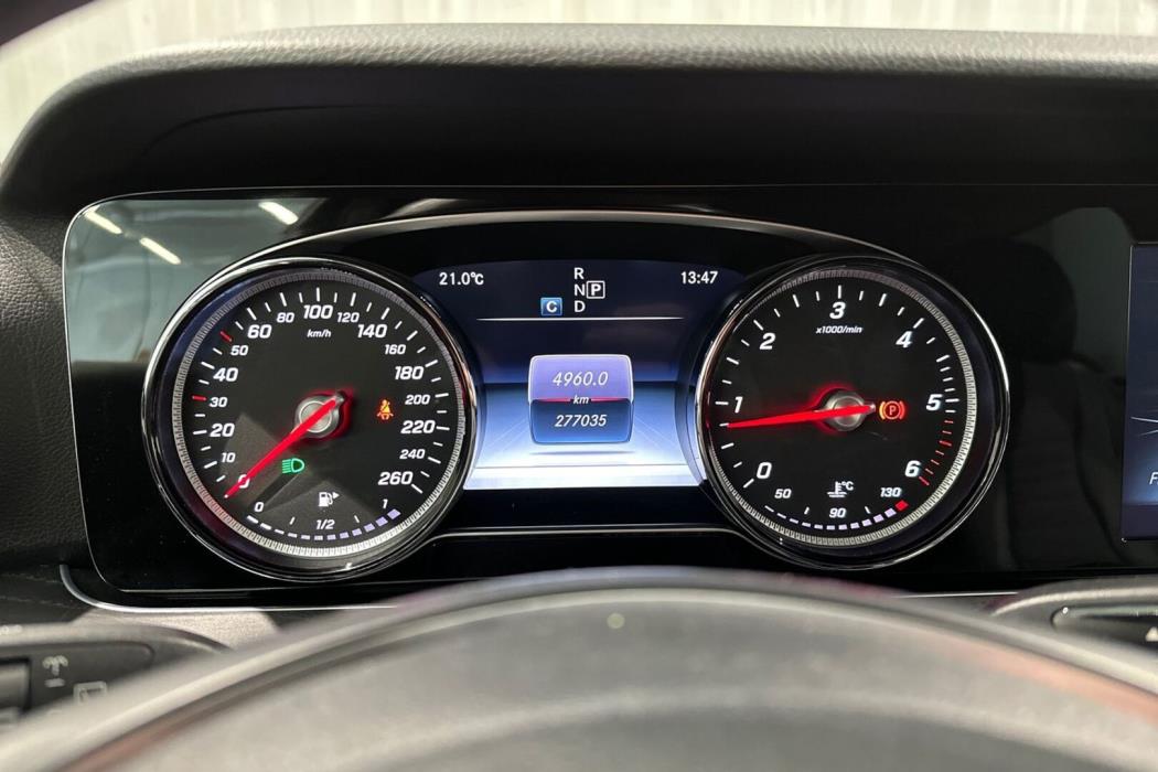 MERCEDES-BENZ E 2017