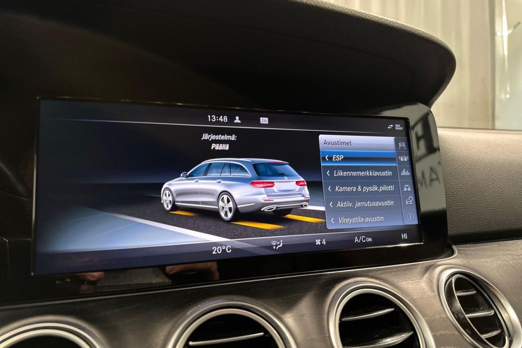 MERCEDES-BENZ E 2017