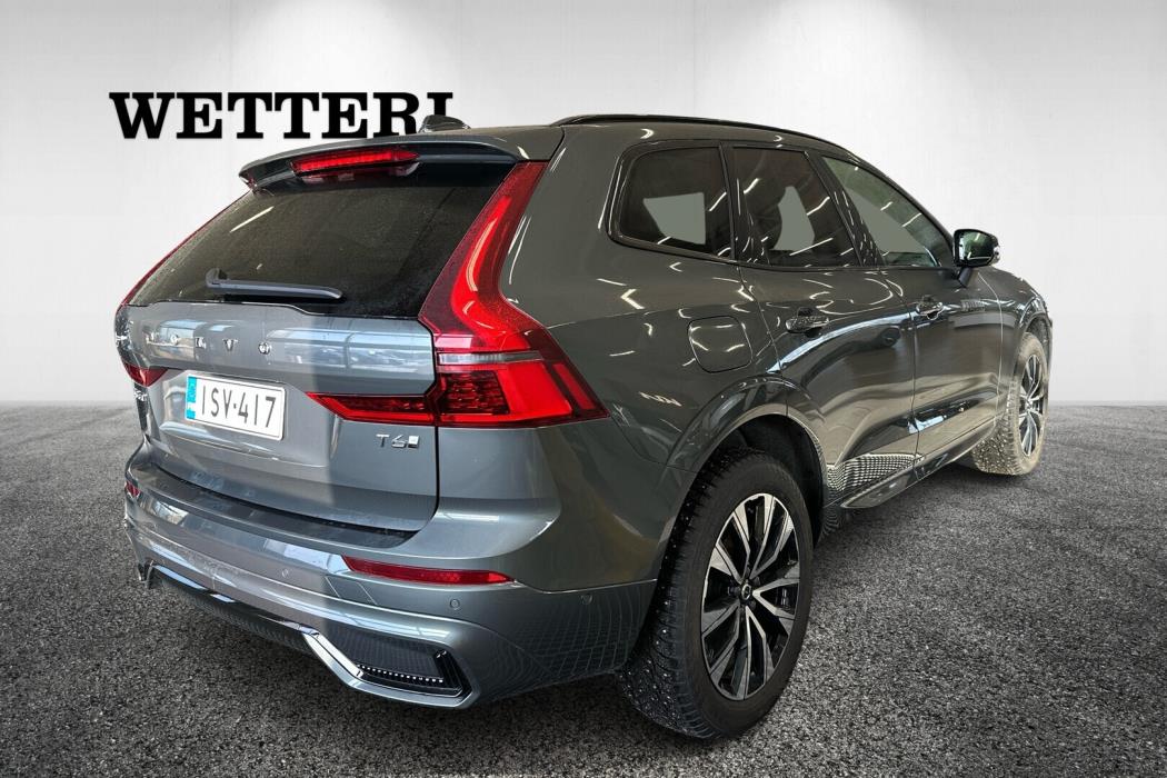 VOLVO XC60 2025