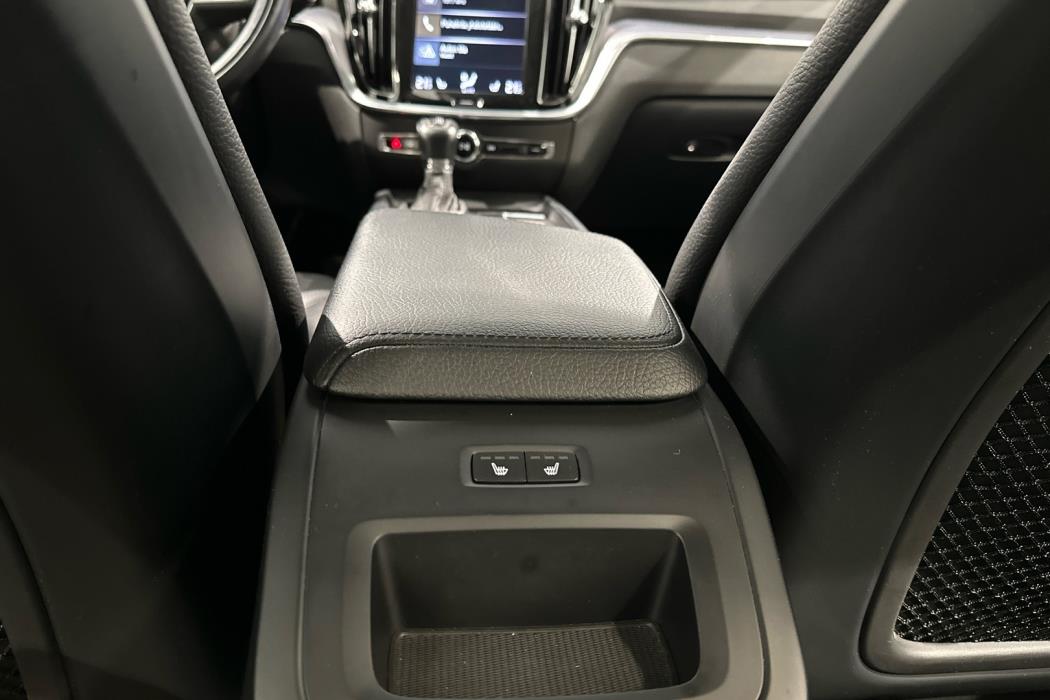 VOLVO V60 2019