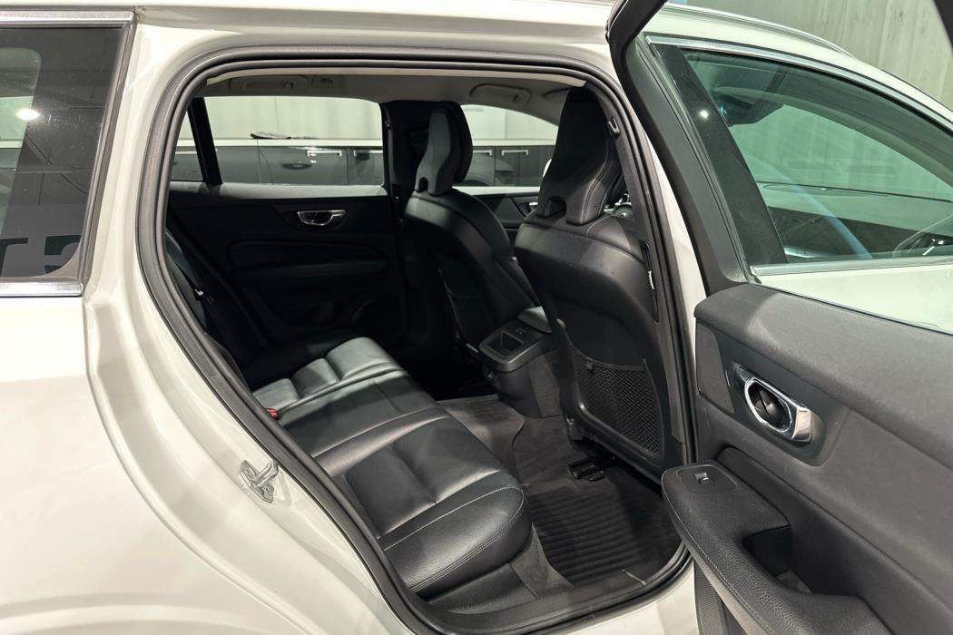 VOLVO V60 2019