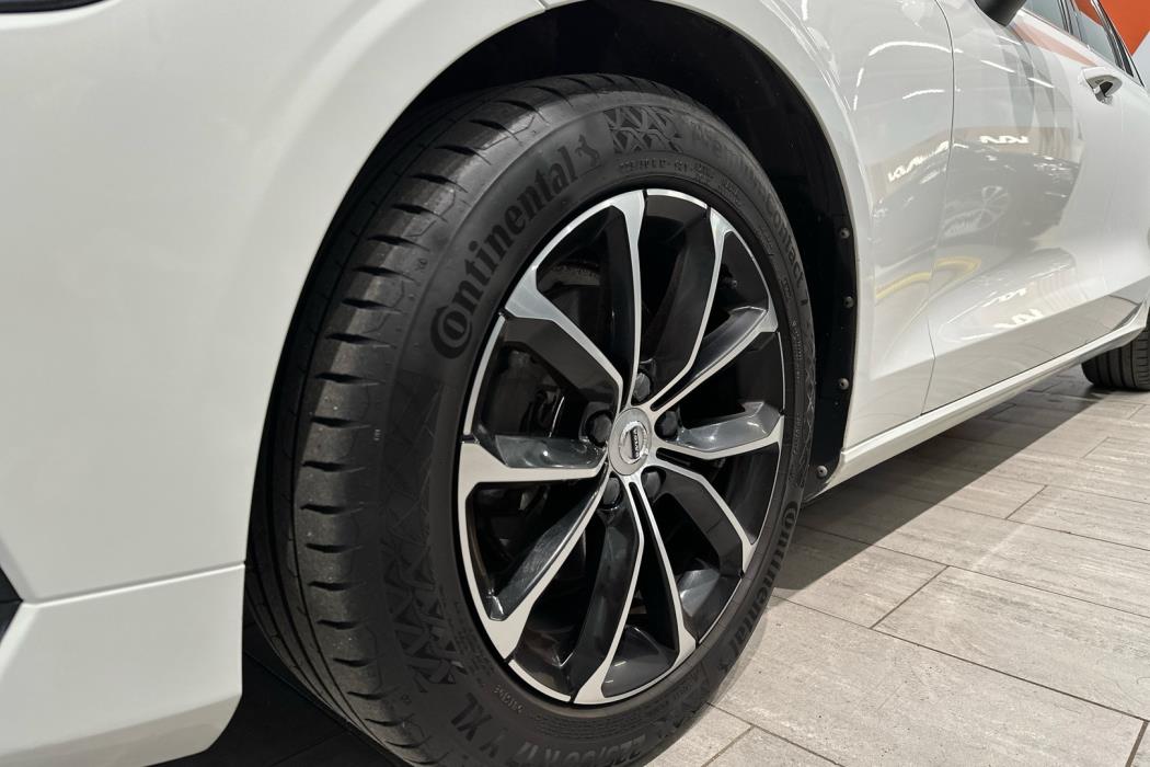 VOLVO V60 2019