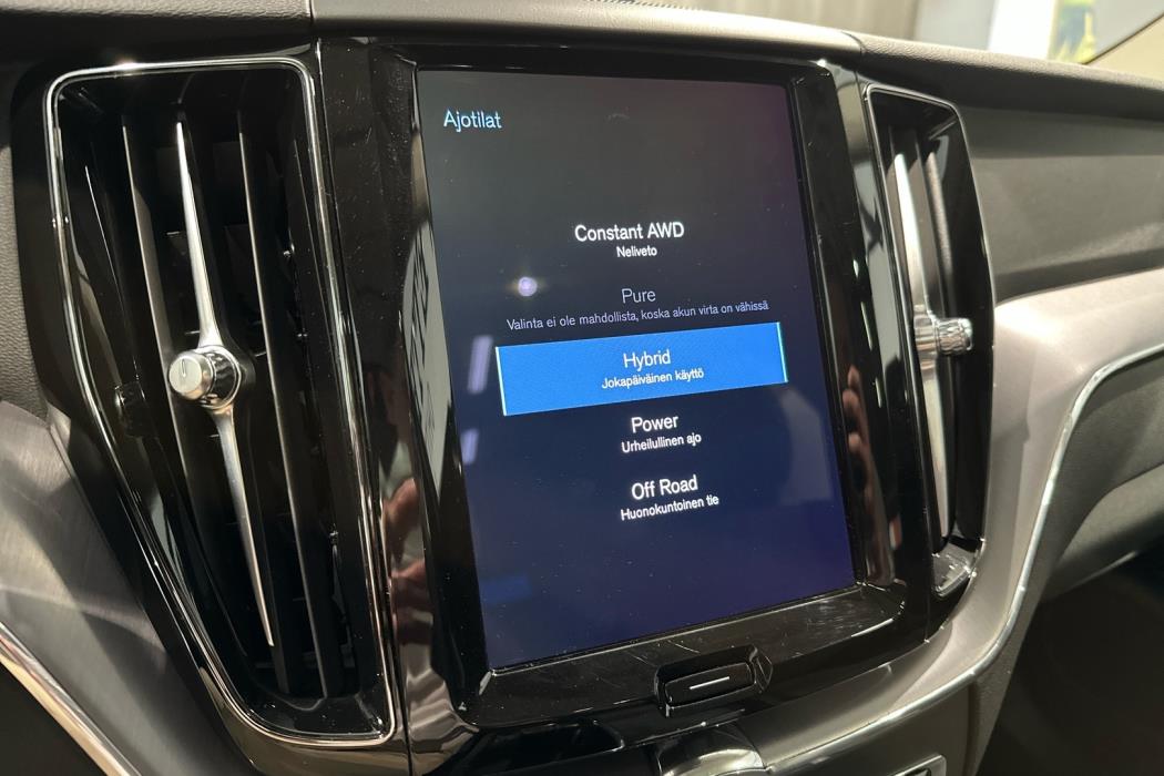 VOLVO XC60 2021