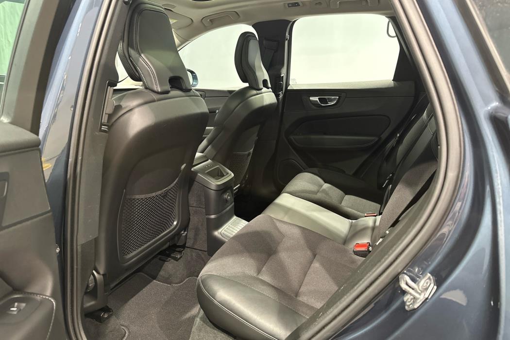 VOLVO XC60 2021