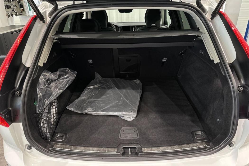 VOLVO XC60 2021