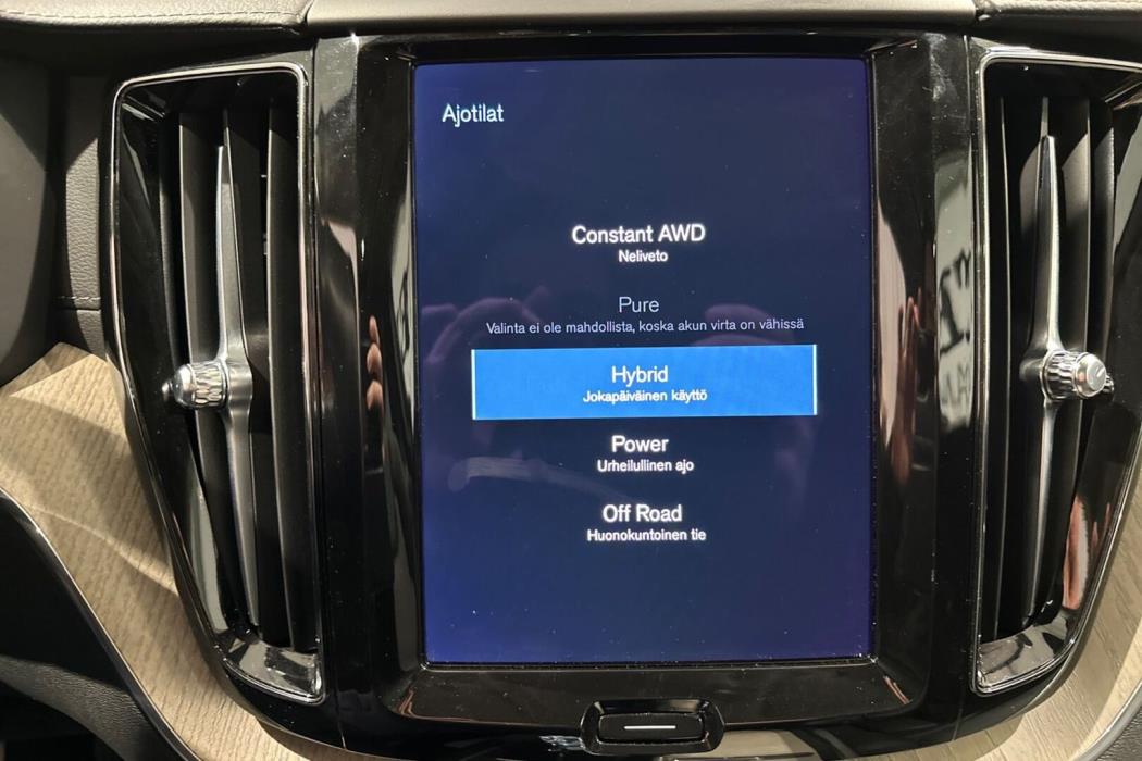 VOLVO XC60 2021
