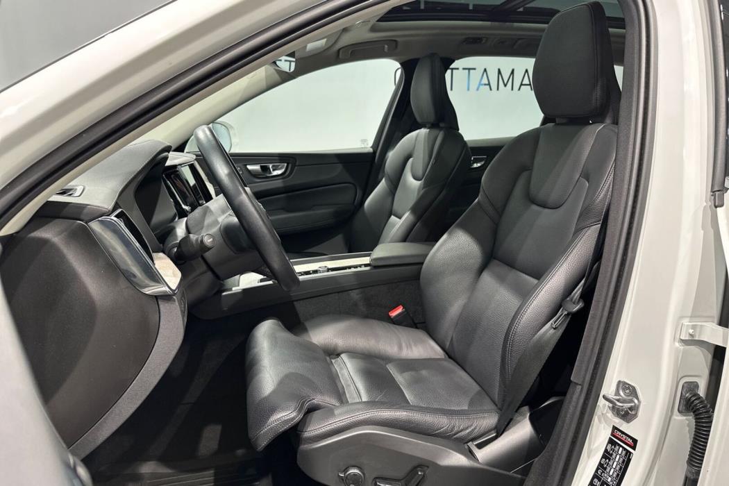 VOLVO XC60 2021