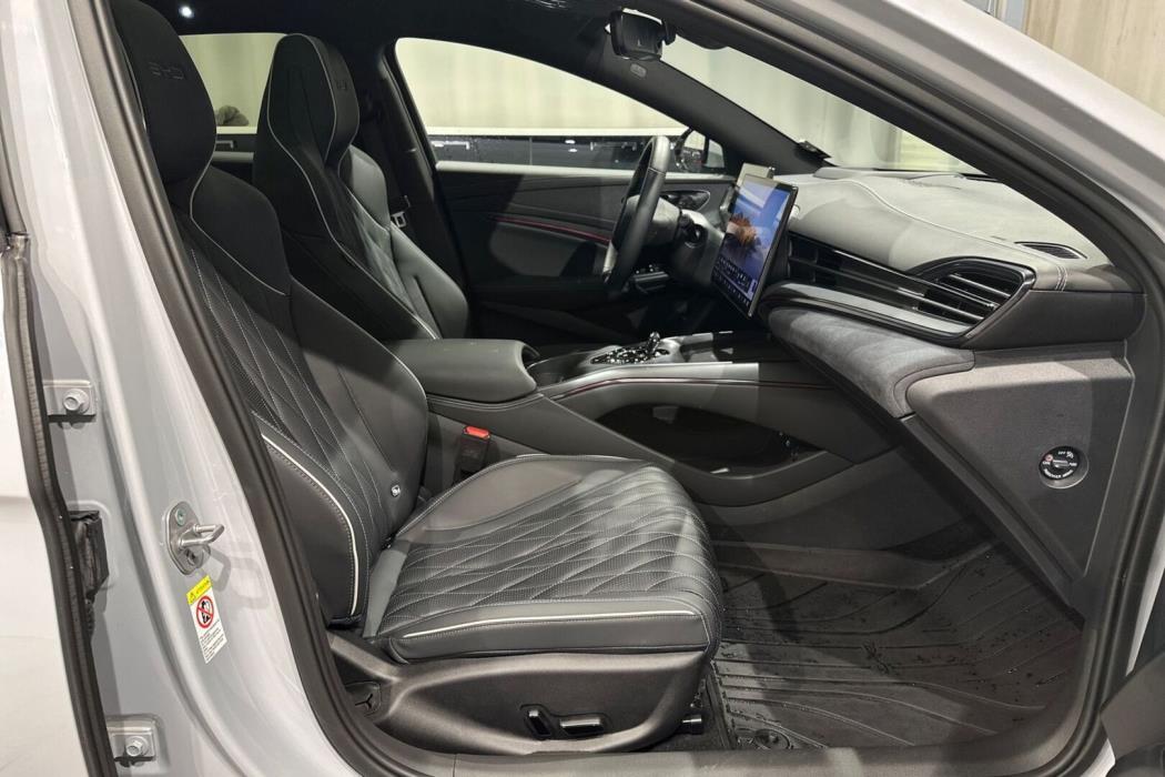 BYD Seal 2025
