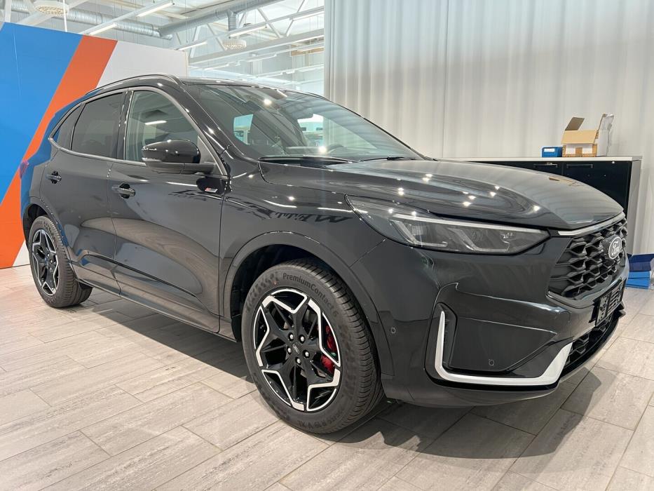 FORD Kuga 2025