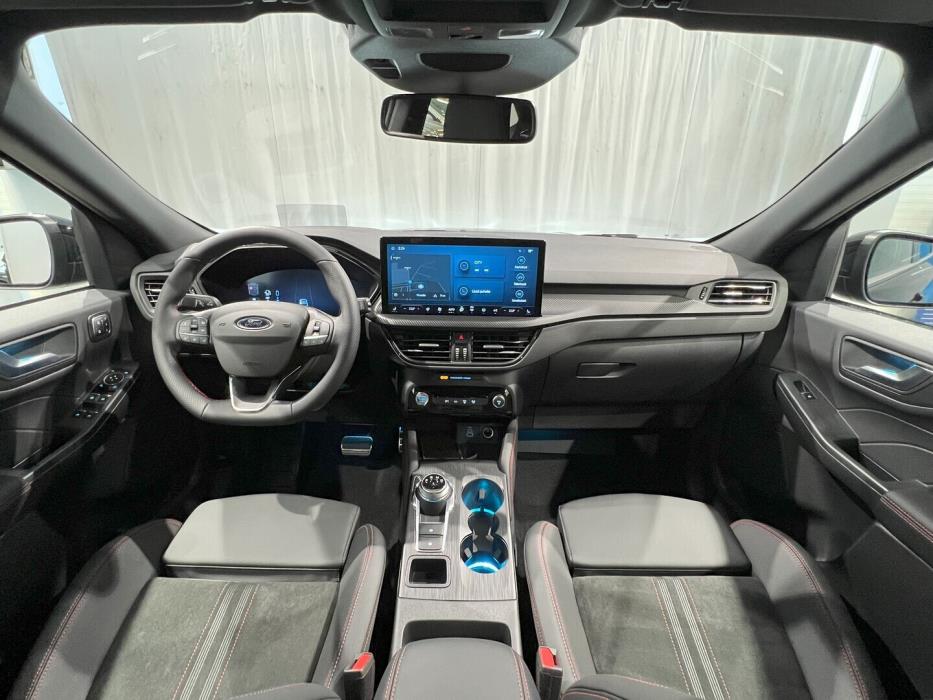 FORD Kuga 2025