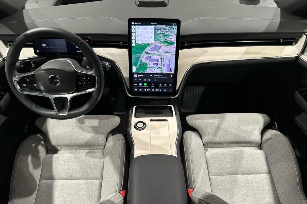 VOLVO EX90 2025