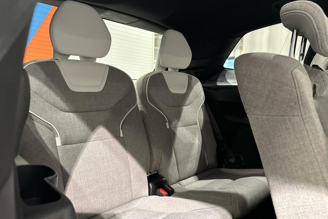 VOLVO EX90 2025