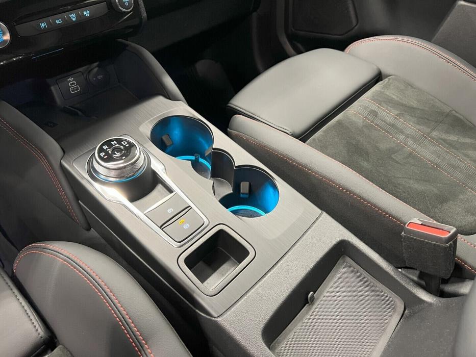 FORD Kuga 2026