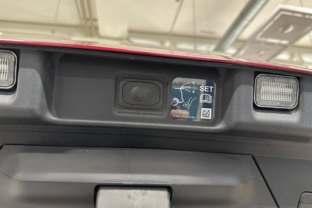 FORD Mustang Mach-E 2025