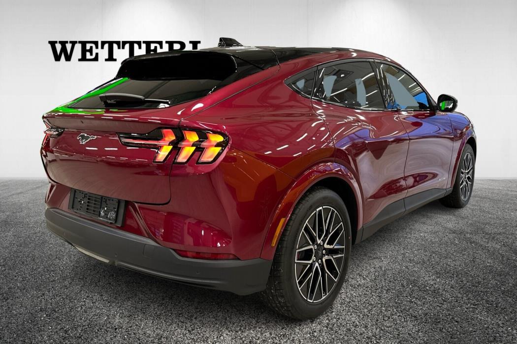 FORD Mustang Mach-E 2025