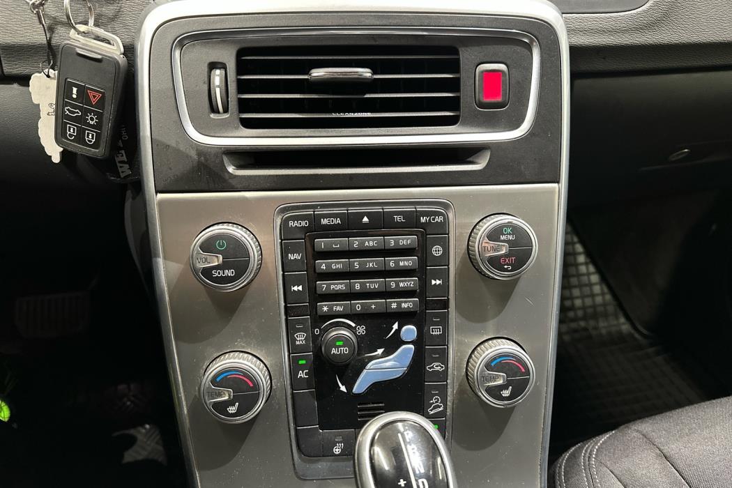 VOLVO V60 Cross Country 2017