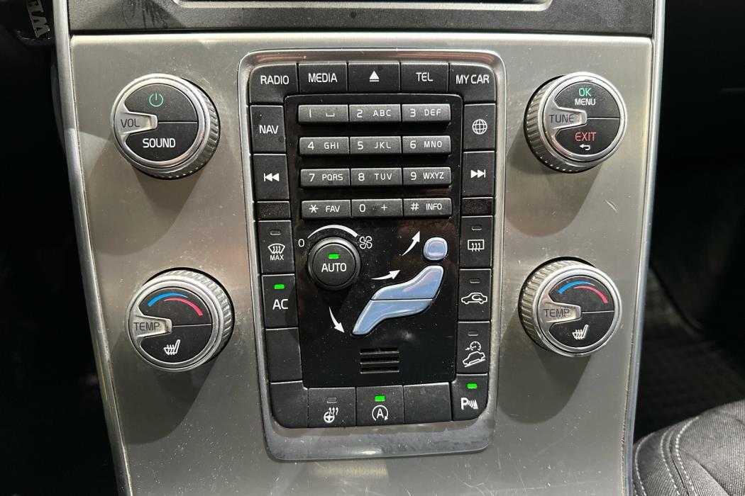 VOLVO V60 Cross Country 2017